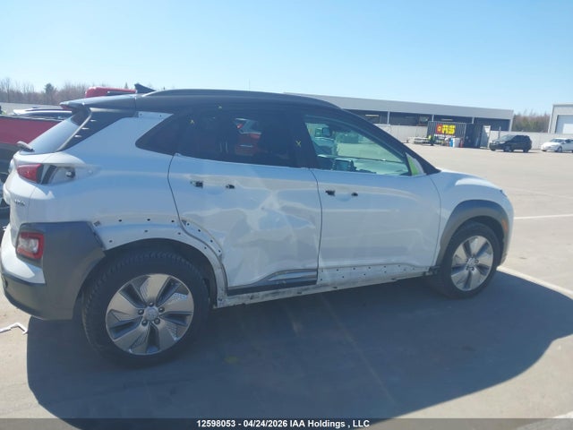 KM8K23AG1MU115135 Hyundai Kona Electric Preferred With Two-tone Roof