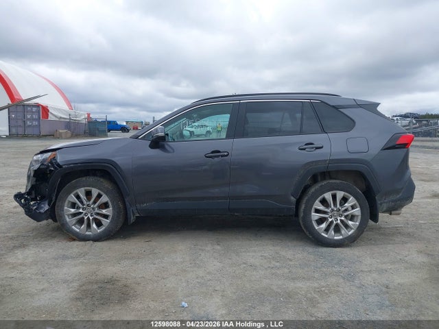 2T3R1RFV7SC510938 Toyota Rav4 Xle