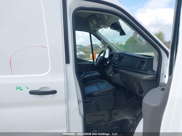 12598089 :رقم المزاد ، 1FTBR2C87SKB17206 vin ، 2025 Ford Transit T-250 مزاد بيع