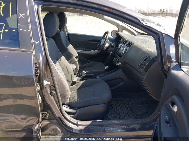 Продажа на аукционе авто 2017 Kia Rio, vin: KNADN5A32H6022967, номер лота: 12598091
