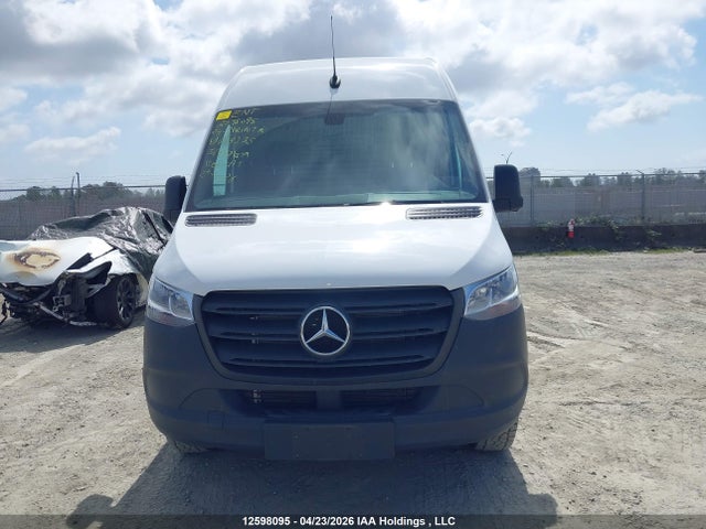 W1Y4KCHY5RP693235 Mercedes-Benz Sprinter 2500