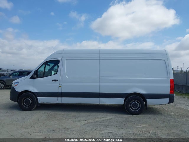 W1Y4KCHY5RP693235 Mercedes-Benz Sprinter 2500