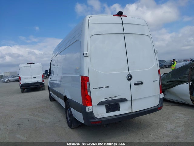 W1Y4KCHY5RP693235 Mercedes-Benz Sprinter 2500