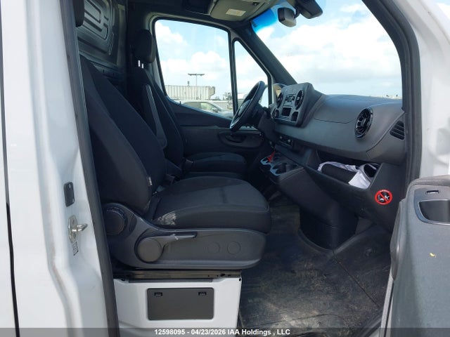 W1Y4KCHY5RP693235 Mercedes-Benz Sprinter 2500