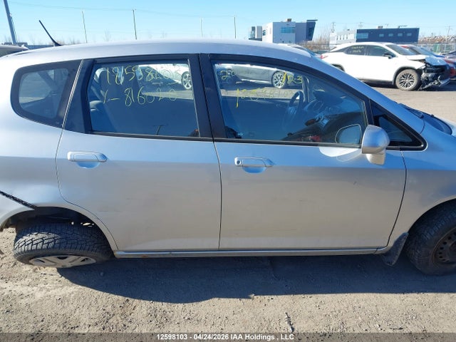 Продажа на аукционе авто 2007 Honda Fit, vin: JHMGD38477S816020, номер лота: 12598103