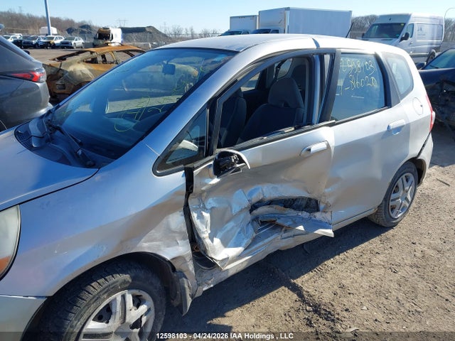 Продажа на аукционе авто 2007 Honda Fit, vin: JHMGD38477S816020, номер лота: 12598103