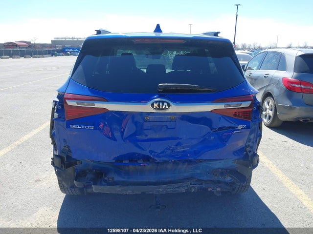 2021 Kia Seltos მანქანა იყიდება აუქციონზე, vin: KNDEUCAA6M7119672, აუქციონის ნომერი: 12598107