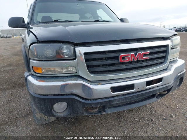 2004 Gmc New Sierra K1500 მანქანა იყიდება აუქციონზე, vin: 2GTEK13T541401839, აუქციონის ნომერი: 12598109