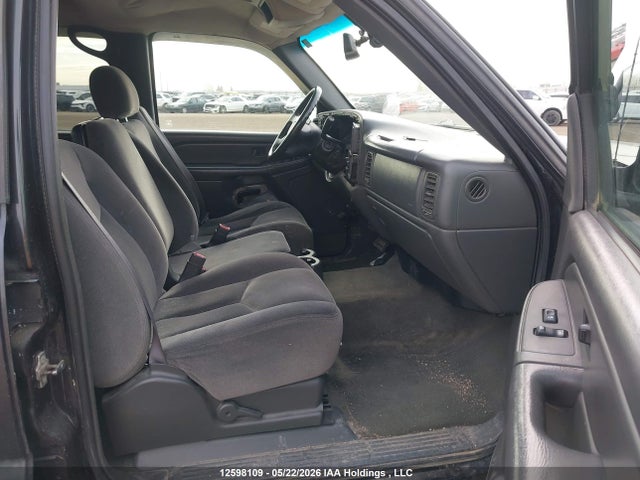 2004 Gmc New Sierra K1500 მანქანა იყიდება აუქციონზე, vin: 2GTEK13T541401839, აუქციონის ნომერი: 12598109