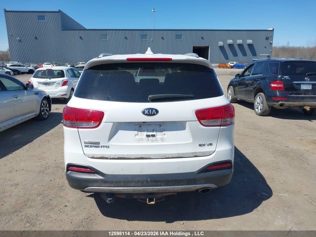 2018 Kia Sorento Ex მანქანა იყიდება აუქციონზე, vin: 5XYPHDA58JG411537, აუქციონის ნომერი: 12598114