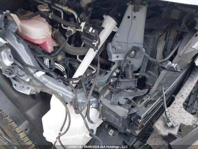 Продажа на аукционе авто 2024 Toyota Corolla Cross, vin: 7MUDAABG8RV116027, номер лота: 12598118