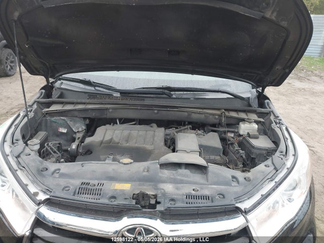 12598122 :رقم المزاد ، 5TDJKRFHXES047783 vin ، 2014 Toyota Highlander Xle مزاد بيع