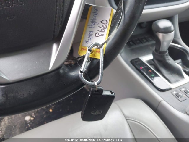 12598122 :رقم المزاد ، 5TDJKRFHXES047783 vin ، 2014 Toyota Highlander Xle مزاد بيع