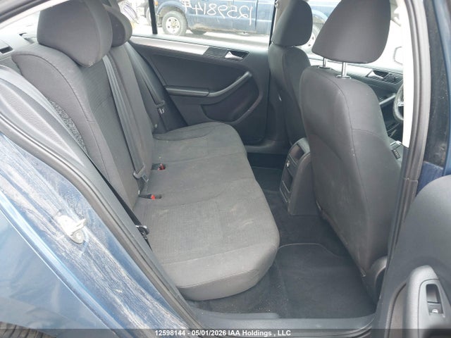 12598144 :رقم المزاد ، 3VWWA7AJ4FM419480 vin ، 2015 Volkswagen Jetta Tdi مزاد بيع