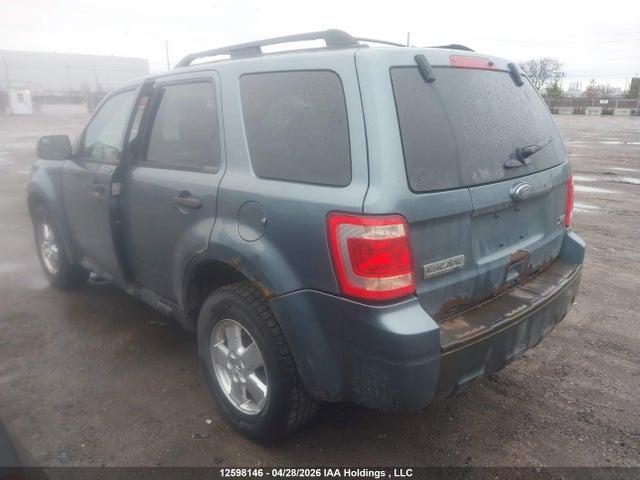 12598146 :رقم المزاد ، 1FMCU0DG8BKA18192 vin ، 2011 Ford Escape Xlt Automatic مزاد بيع
