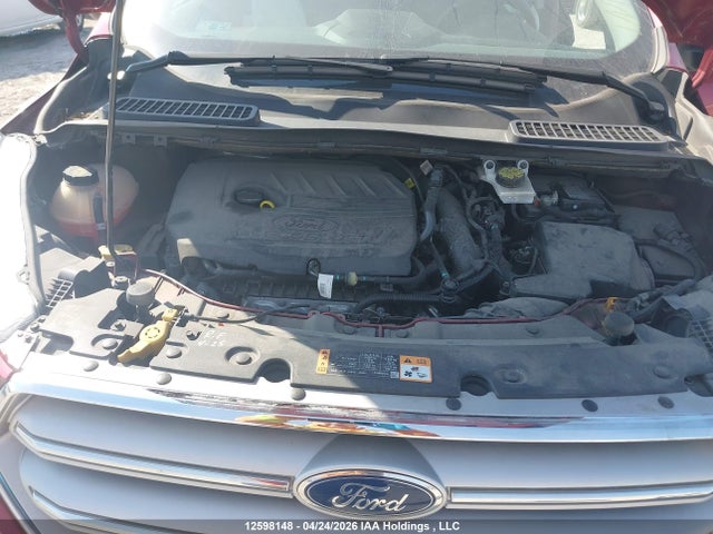 1FMCU9GDXJUC95760 Ford ESCAPE SE