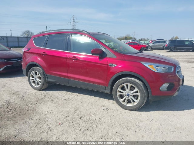 1FMCU9GDXJUC95760 Ford ESCAPE SE