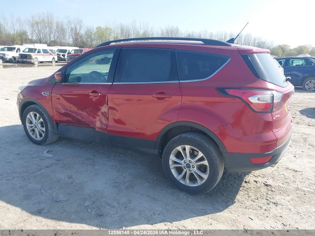 1FMCU9GDXJUC95760 Ford ESCAPE SE