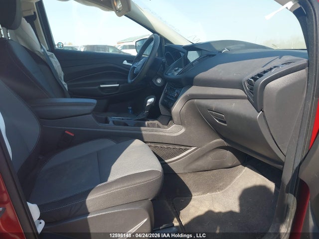 1FMCU9GDXJUC95760 Ford ESCAPE SE