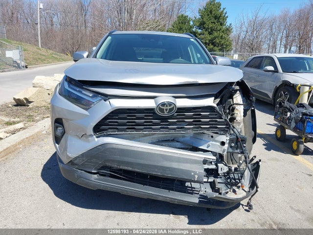 2024 Toyota Rav4 Xle/xle Premium მანქანა იყიდება აუქციონზე, vin: 2T3R1RFV2RC409008, აუქციონის ნომერი: 12598193