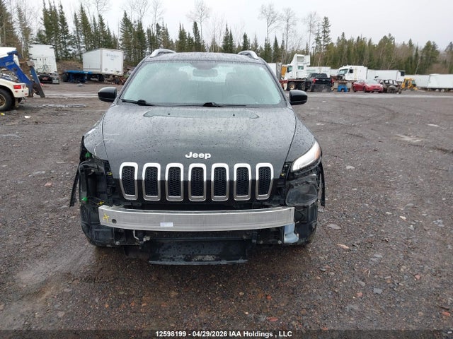 1C4PJMAS2HW555320 Jeep Cherokee Sport