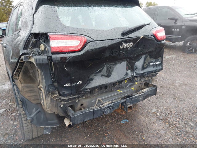 1C4PJMAS2HW555320 Jeep Cherokee Sport