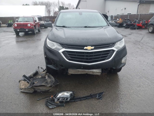 2018 Chevrolet Equinox Lt მანქანა იყიდება აუქციონზე, vin: 2GNAXJEV8J6257921, აუქციონის ნომერი: 12598208