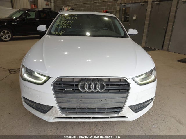 Продажа на аукционе авто 2013 Audi A4 2.0t, vin: WAUBFCFL3DN015057, номер лота: 12598209
