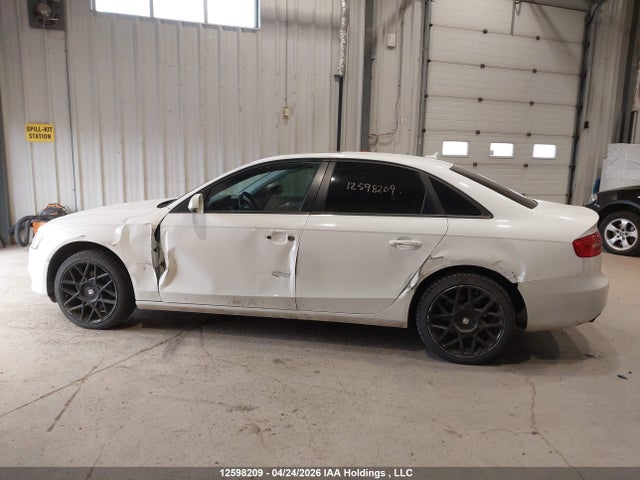 Продажа на аукционе авто 2013 Audi A4 2.0t, vin: WAUBFCFL3DN015057, номер лота: 12598209