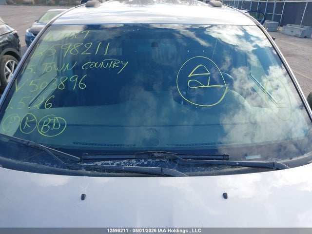 Продажа на аукционе авто 2015 Chrysler Town & Country, vin: 2C4RC1BG2FR503896, номер лота: 12598211