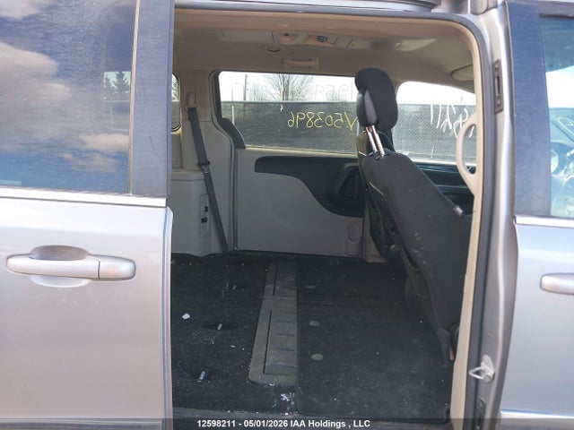 Продажа на аукционе авто 2015 Chrysler Town & Country, vin: 2C4RC1BG2FR503896, номер лота: 12598211