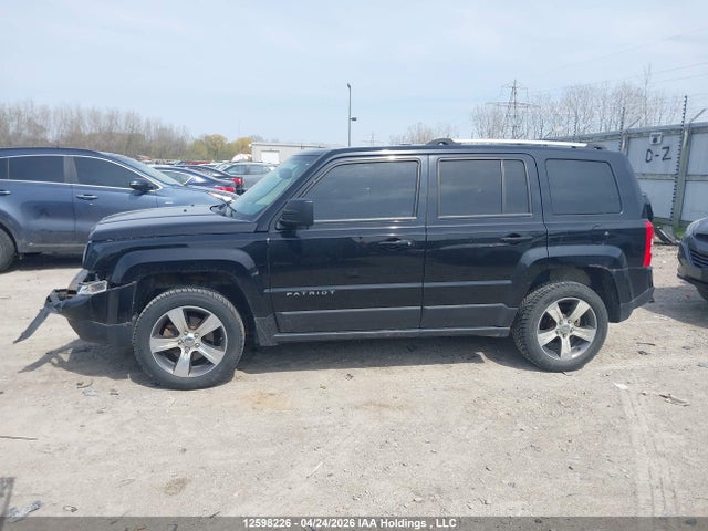 1C4NJRAB1GD556201 Jeep Patriot Sport/north