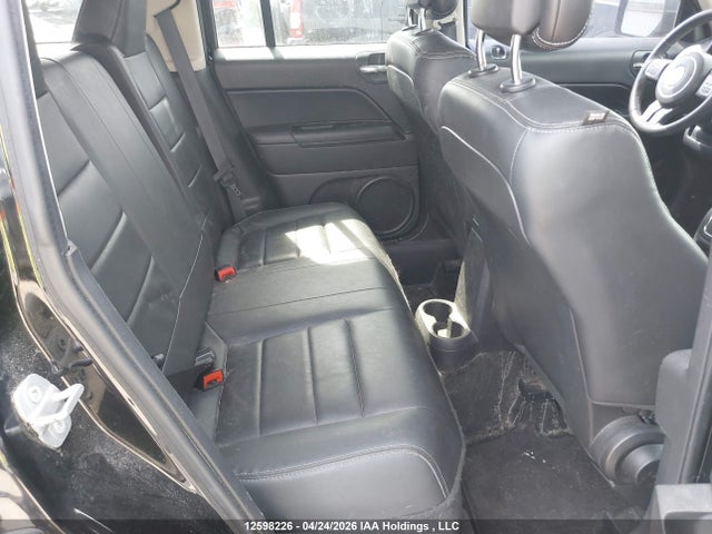 1C4NJRAB1GD556201 Jeep Patriot Sport/north