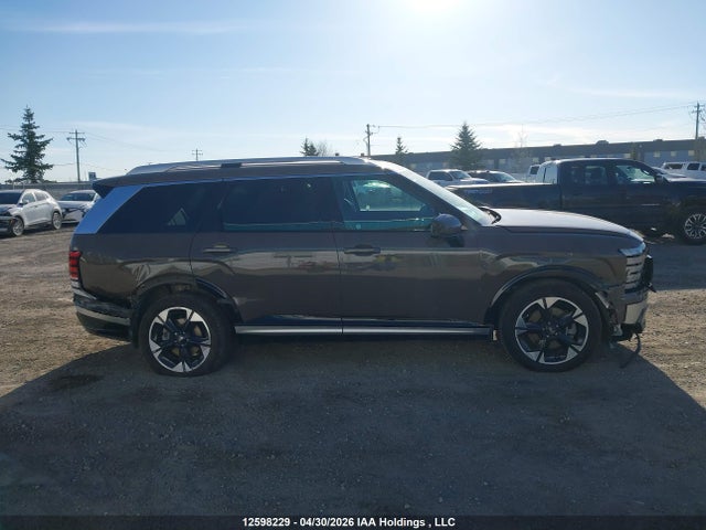 KM8RKESA9TU030675 Hyundai Palisade Luxury Hybrid 8-passenger