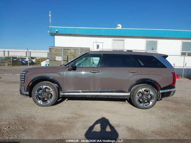 KM8RKESA9TU030675 Hyundai Palisade Luxury Hybrid 8-passenger