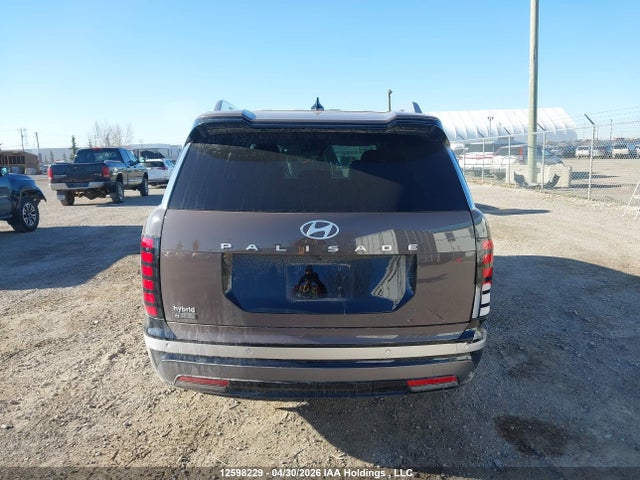 KM8RKESA9TU030675 Hyundai Palisade Luxury Hybrid 8-passenger