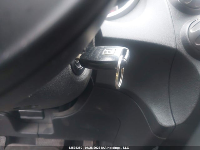 12598250 :رقم المزاد ، LUCGE8H56D3002107 vin ، 2013 Honda Fit Lx مزاد بيع