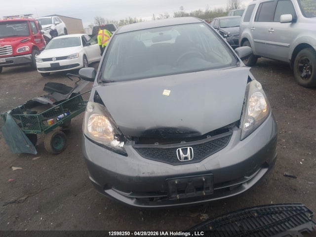 12598250 :رقم المزاد ، LUCGE8H56D3002107 vin ، 2013 Honda Fit Lx مزاد بيع