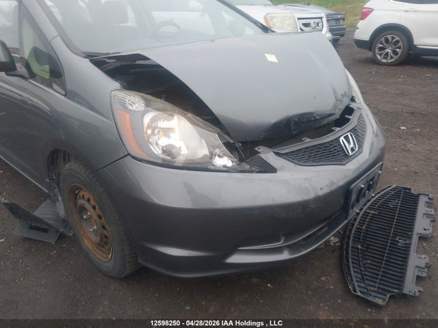 12598250 :رقم المزاد ، LUCGE8H56D3002107 vin ، 2013 Honda Fit Lx مزاد بيع