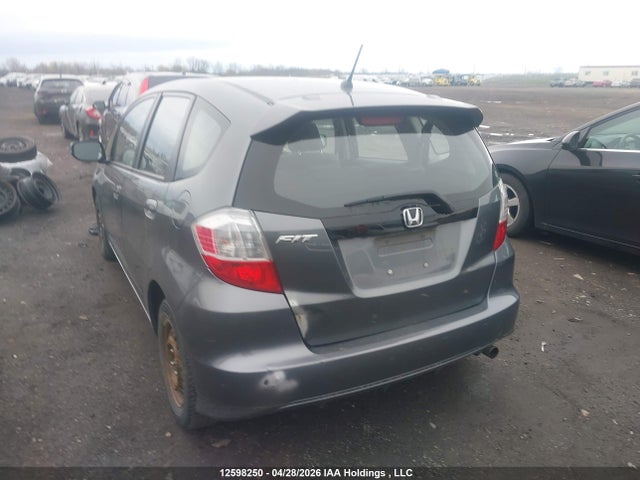 12598250 :رقم المزاد ، LUCGE8H56D3002107 vin ، 2013 Honda Fit Lx مزاد بيع