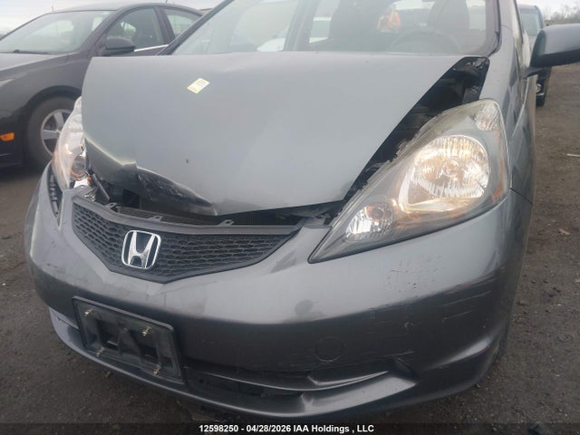 12598250 :رقم المزاد ، LUCGE8H56D3002107 vin ، 2013 Honda Fit Lx مزاد بيع