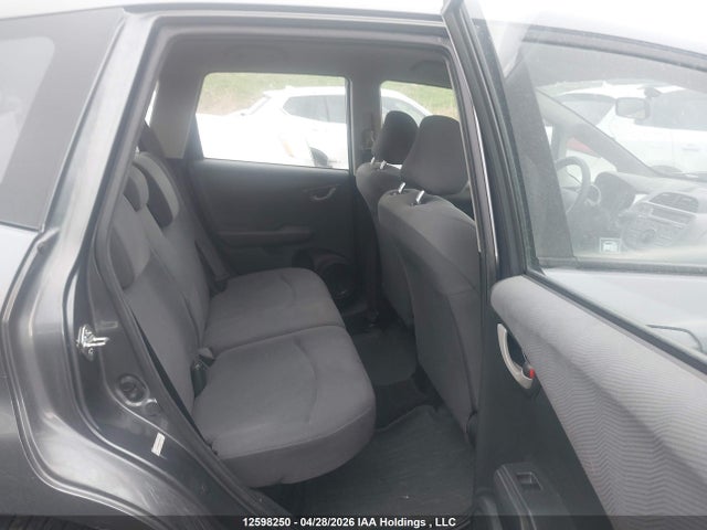 12598250 :رقم المزاد ، LUCGE8H56D3002107 vin ، 2013 Honda Fit Lx مزاد بيع