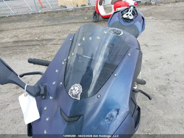 12598269 :رقم المزاد ، JKBZXVL12SA018829 vin ، 2025 Kawasaki Zx1002 L مزاد بيع