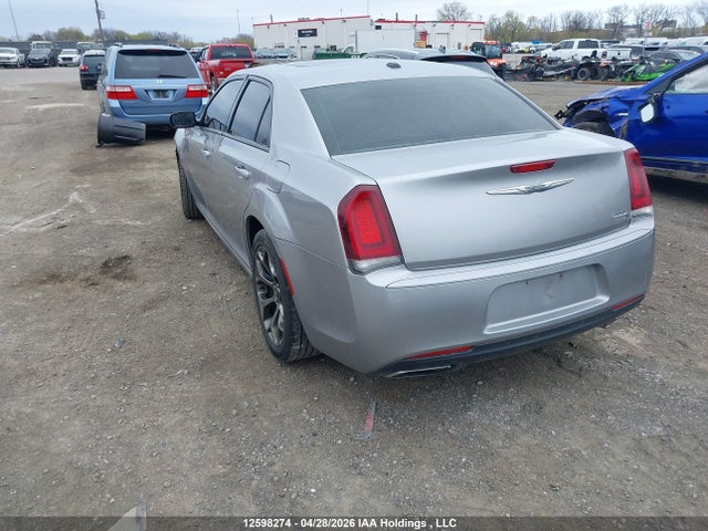 Продажа на аукционе авто 2015 Chrysler 300 S, vin: 2C3CCABG3FH867650, номер лота: 12598274