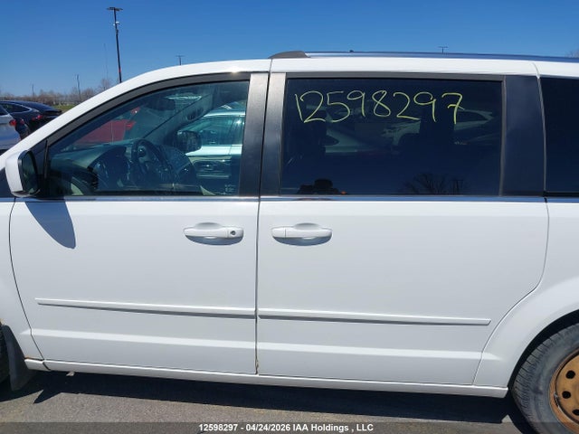 2C4RDGBGXFR723271 Dodge Grand Caravan Se/sxt
