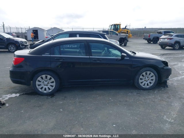 Продажа на аукционе авто 2014 Chrysler 200 Lx, vin: 1C3CCBAB6EN202131, номер лота: 12598307