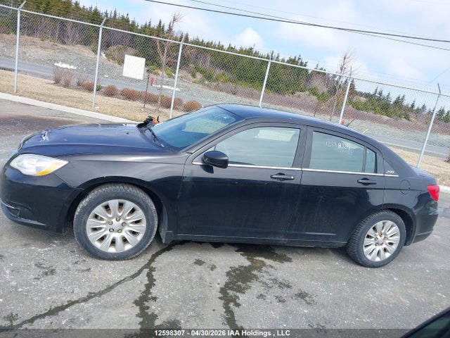 Продажа на аукционе авто 2014 Chrysler 200 Lx, vin: 1C3CCBAB6EN202131, номер лота: 12598307