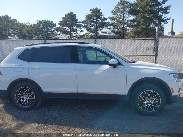 3VV2B7AX7JM020379 Volkswagen Tiguan Se/sel