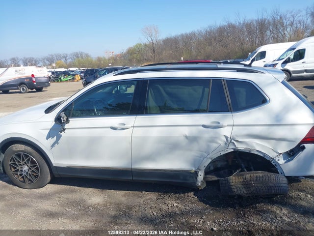 3VV2B7AX7JM020379 Volkswagen Tiguan Se/sel