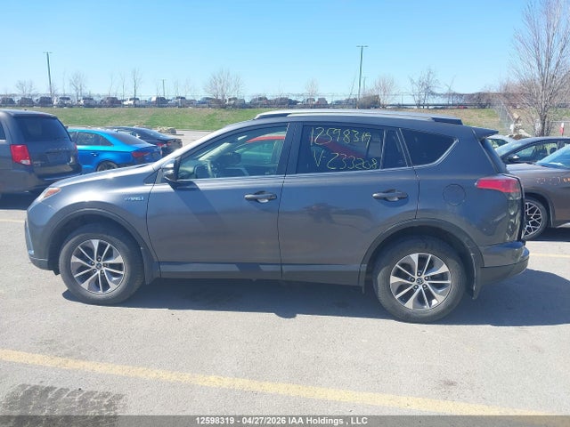2018 Toyota Rav4 მანქანა იყიდება აუქციონზე, vin: JTMRJREV4JD233208, აუქციონის ნომერი: 12598319